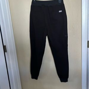 Used figs, no tags, cordless, great condition